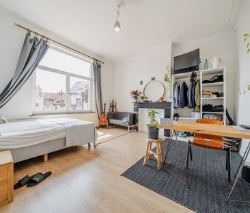 Room at Rue Charles Quint 55 - Photo 2