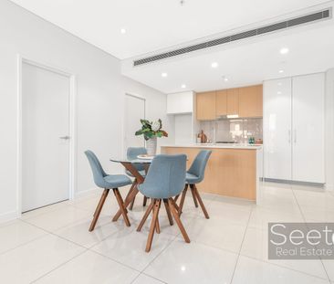 Spacious 3-Bedroom Apartment with Resort-Style Facilities - Photo 6