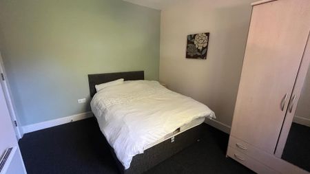 3 bedroom townhouse to rent - Photo 4