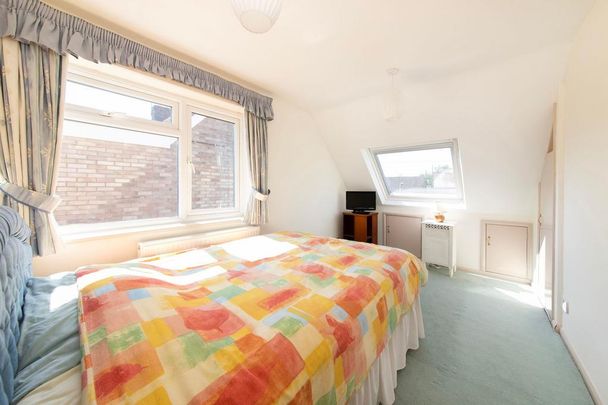 3 bedroom semi-detached house to rent - Photo 1