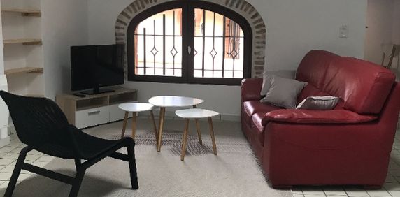 Location Appartement 2 pièces 69m² - Photo 2