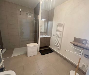 Location Appartement 2 pièces 41m² LA ROCHELLE 17000 - Photo 5
