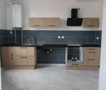 Appartement Le Chambon-Feugerolles - Photo 3