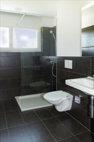 Enjoy life in a well-maintained residential complex - Photo 4