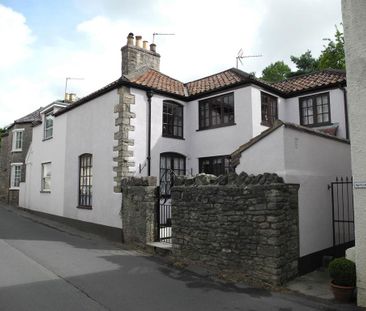 2 bedroom terraced house to rent - Photo 2