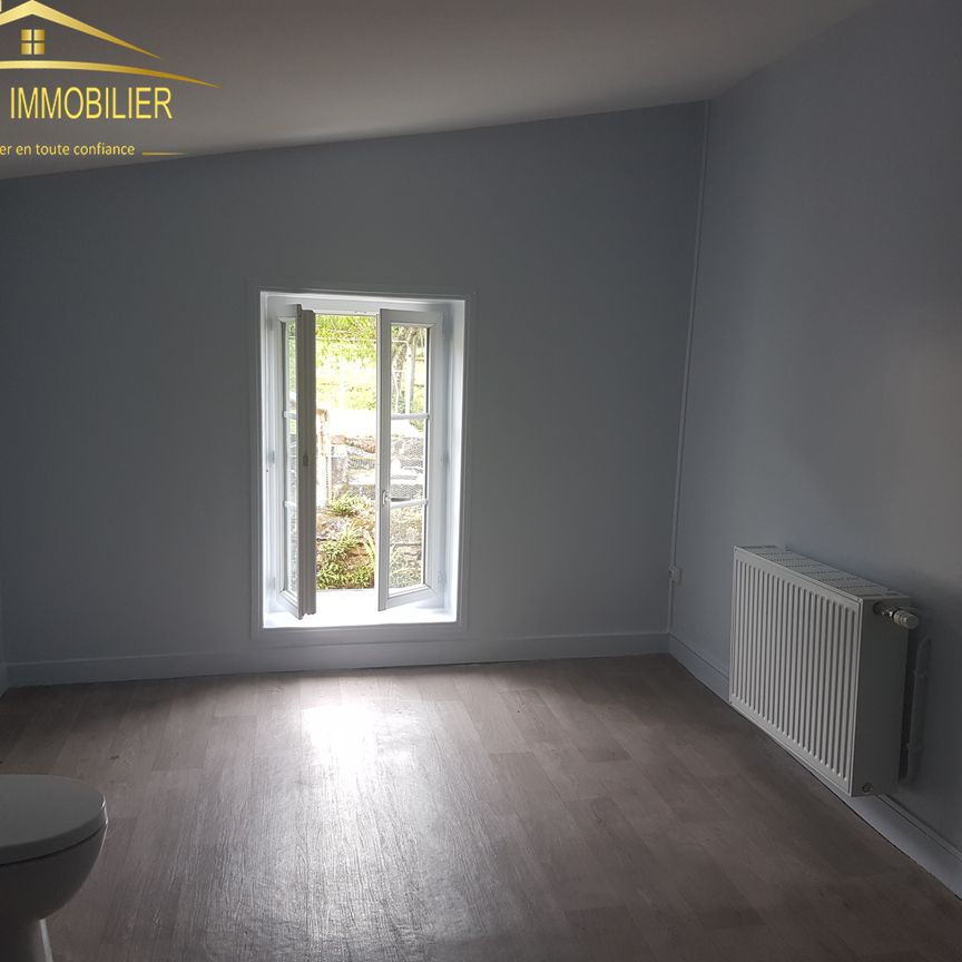 Location Maison 5 pièces 123m² MARS 42750 - Photo 1