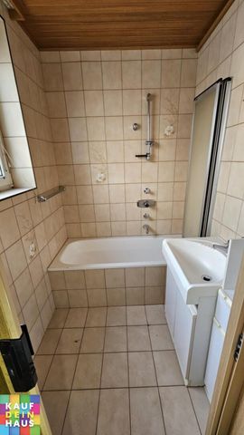 3 Zimmer Genossenschaftswohnung zur Selbstrenovierung – neben Fröschnitzbach und Bahnanlage - Foto 5