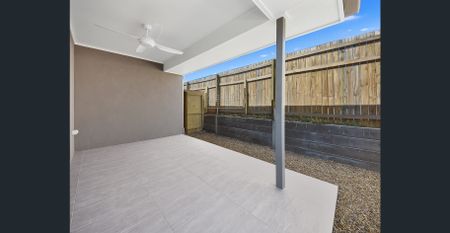 2/156 Watheroo Street, South Ripley, Qld 4306 - Photo 5