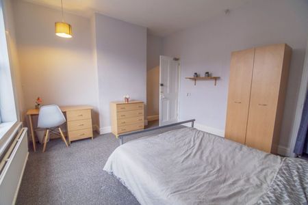 4 bedroom house share to rent - Photo 4