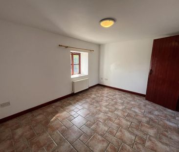 2 bedroom barn conversion to rent - Photo 2