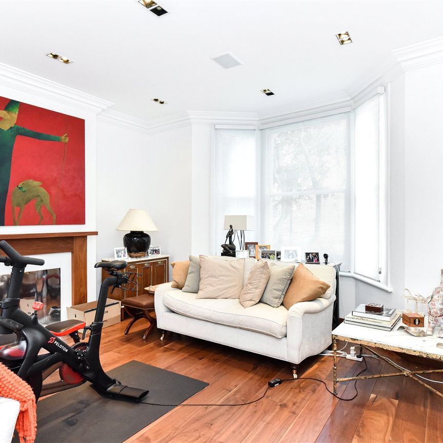 Hamilton Gardens, St John’s Wood - Photo 1