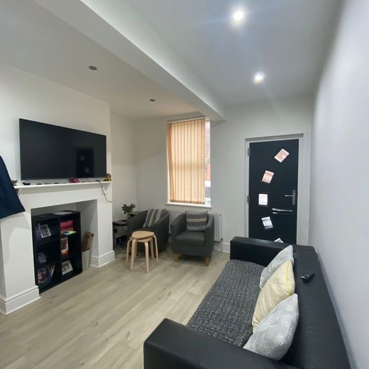 3 Bed Terraced House, Isandula Road, NG7 - Photo 1