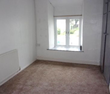 2 bedroom semi-detached house to rent - Photo 5