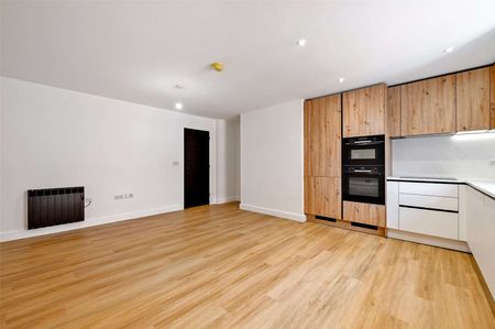 Banking Quarter  Exclusive Two-Bedroom Residences in the Heart of Bristol - Photo 3