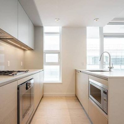 One Burrard Place - 2 Bed - 2 Bath + Den - Photo 1