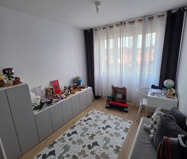 Location Maison 5 pièces 101m² HENIN BEAUMONT 62110 - Photo 4