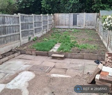 2 bedroom terraced house to rent - Photo 4