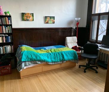 Beau 1½ (1 Juillet 2026) parfait pour étudiant !! 27-158, rue Front... - Photo 4