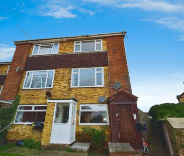 2 bedroom maisonette to rent - Photo 1