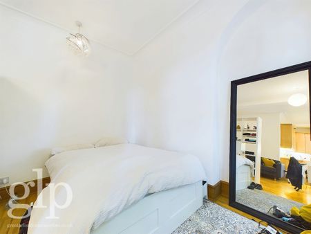 Flat, Shaftesbury Avenue, Covent Garden, WC2H - Photo 2