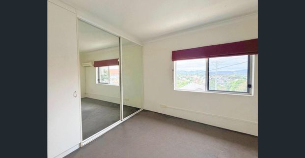 FOR RENT - SPACIOUS RESIDENTIAL UNIT IN PRIME MUSGRAVE LOCATION - WATER INCLUDED - Photo 1