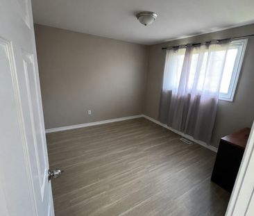 For Lease - 10 Trelawn Parkway Unit# upper, Welland, Ontario - Photo 3
