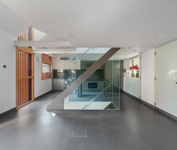 Beautiful house set in the heart of Marylebone - Photo 6