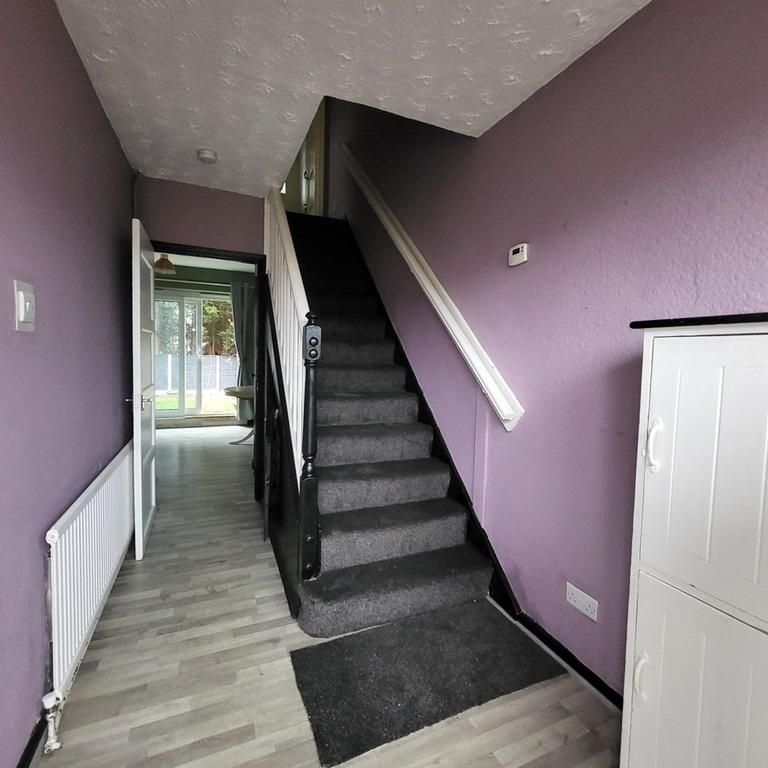 3 bedroom semi-detached house to rent - Photo 1