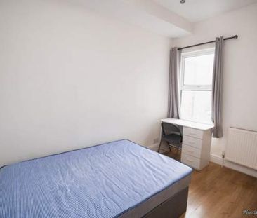 4 bedroom property to rent in Manchester - Photo 1