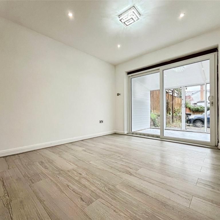 3 bedroom detached house to rent - Photo 1