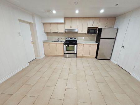 For Lease - 7 Stafford Road Unit# B1, Toronto, Ontario - Photo 2