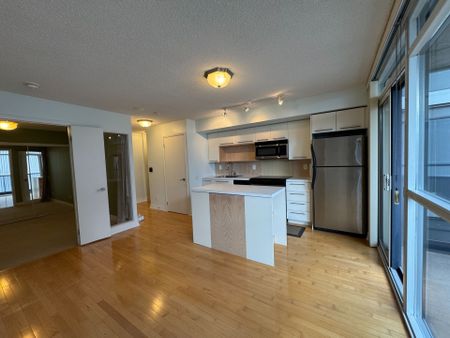 For Lease - 25 Carlton Street Unit# 1311, Toronto, Ontario - Photo 2