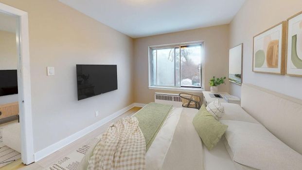 1030-1040 Hollington Street, Carlington, Ottawa, ON - Photo 1