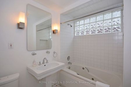 For Lease - 34 Edmund Avenue, Toronto, Ontario - Photo 5