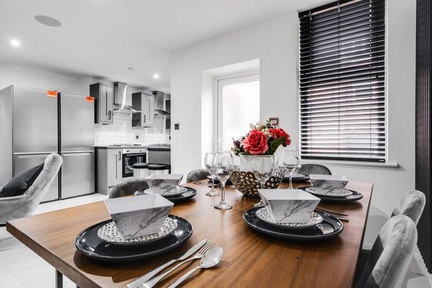 6 bedroom house to rent - Photo 1