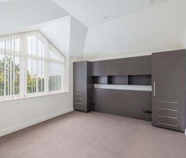 Unfurnished, pet friendly - Photo 5