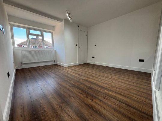 3 bedroom apartment to rent - Photo 1