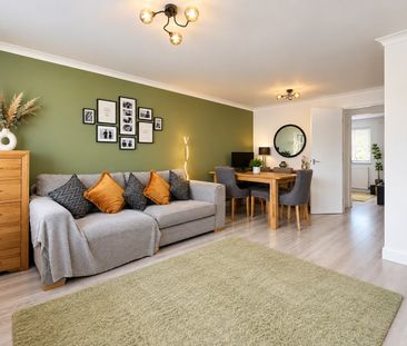 Flat to rent - Taylors Close, Orpington, BR6 - Photo 2