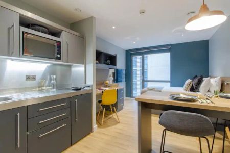 Crown Studio - Photo 5