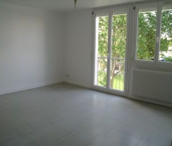 À louer / Appartement F1 bis / BESANCON QUARTIER MONTRAPON 1 A rue ... - Photo 1