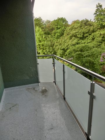 Appartement mit Balkon in ruhiger Grünlage am Mühlbachtal - Nähe Klinikum! - Foto 2