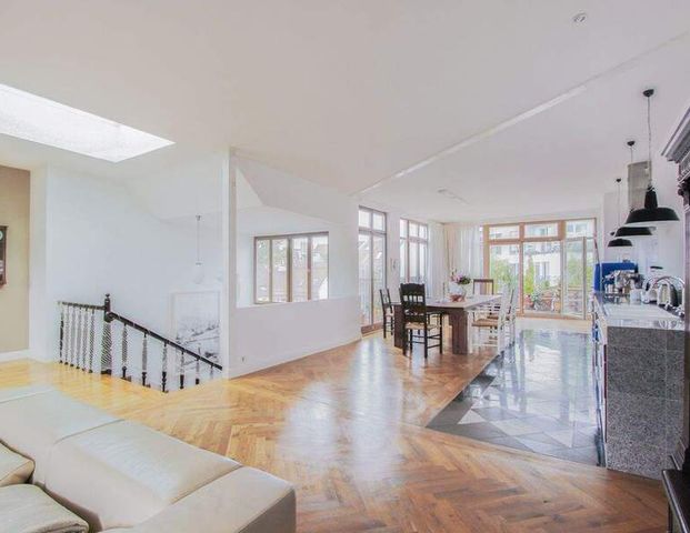 Repräsentatives Penthouse im Scheunenviertel mit Wintergarten und Terrasse - Foto 1