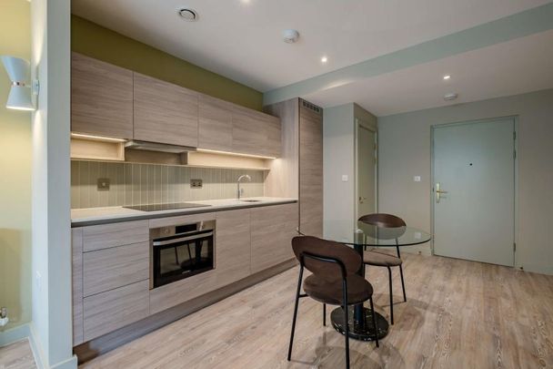 Studio to rent - Photo 1