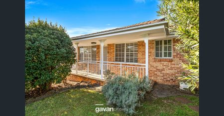 Three Bedroom Villa in Convenient Location - Photo 4