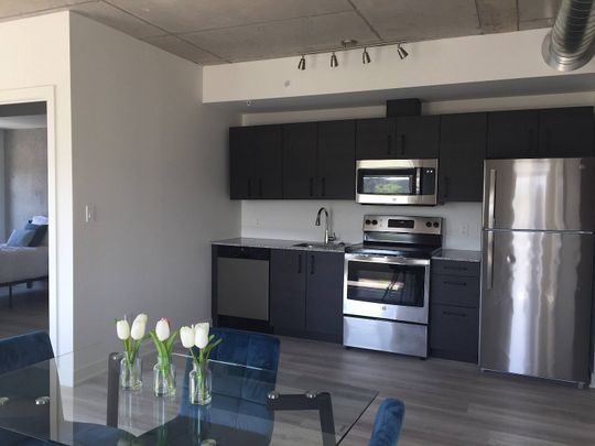 350 Montgomery St, Vanier South, Ottawa, ON - Photo 1