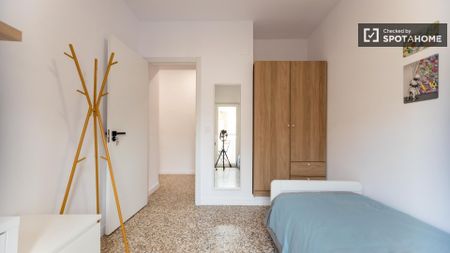 valencia, Valencian Community 46100 - Photo 3