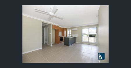 Modern Family Home in Quiet Cul-de-Sac - Photo 2