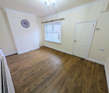 A 2 Bedroom Terraced - Photo 5