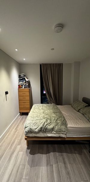 Room in a Shared Flat, Alemada, HA9 - Photo 1