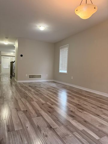 For Lease - 98 Benhurst Crescent, Brampton, Ontario - Photo 4